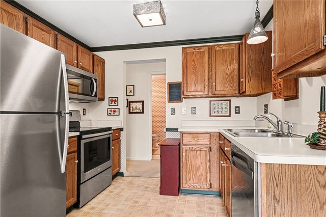 37 Genesee View Trail, Chili, NY 14623