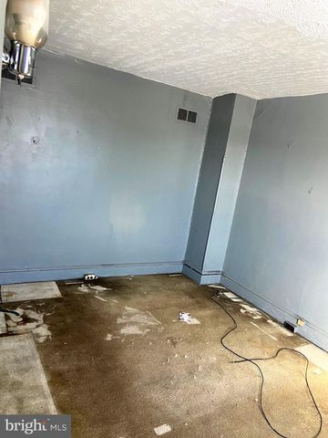 626 CHESTNUT ST, York, PA 17403