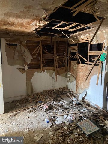 626 CHESTNUT ST, York, PA 17403