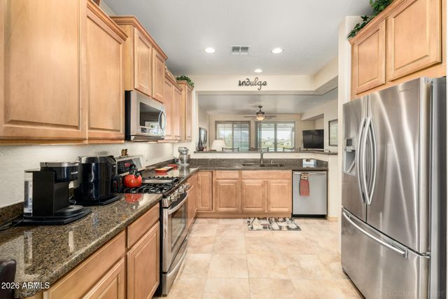 32004 N SKYLINE Drive, San Tan Valley, AZ 85143
