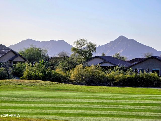 32004 N SKYLINE Drive, San Tan Valley, AZ 85143