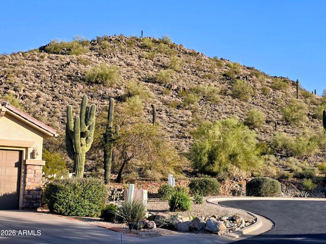 32004 N SKYLINE Drive, San Tan Valley, AZ 85143