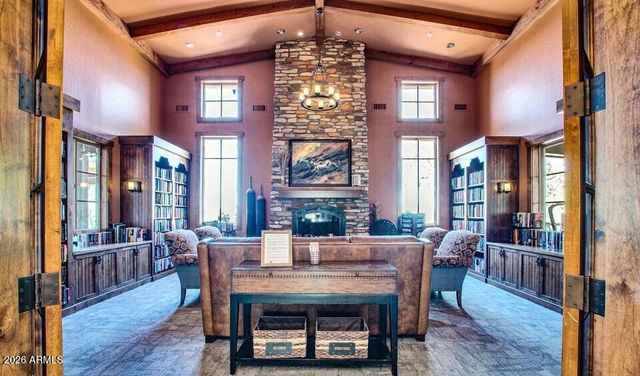 32004 N SKYLINE Drive, San Tan Valley, AZ 85143