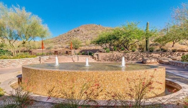 32004 N SKYLINE Drive, San Tan Valley, AZ 85143