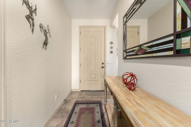 32004 N SKYLINE Drive, San Tan Valley, AZ 85143