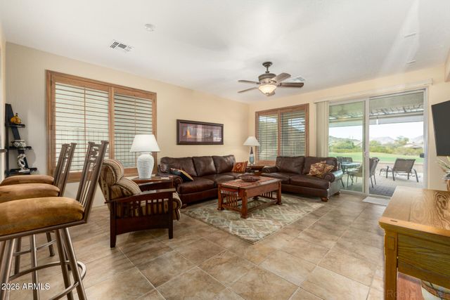 32004 N SKYLINE Drive, San Tan Valley, AZ 85143