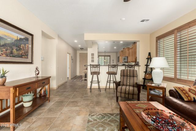 32004 N SKYLINE Drive, San Tan Valley, AZ 85143