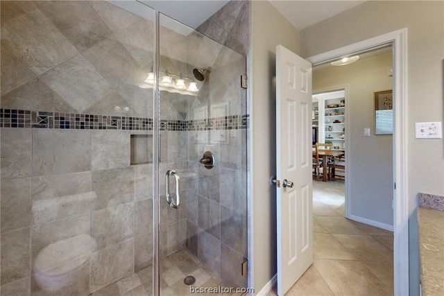 9223 Brookwater Circle, College Station, TX 77845