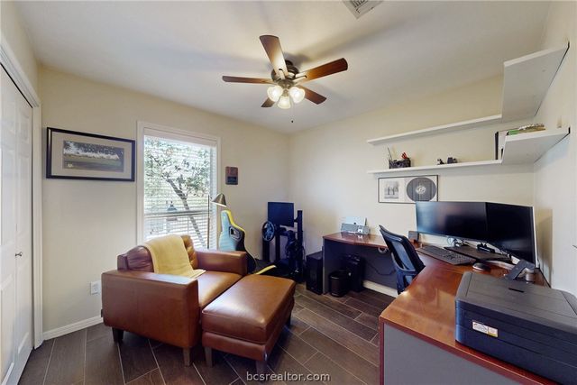 9223 Brookwater Circle, College Station, TX 77845