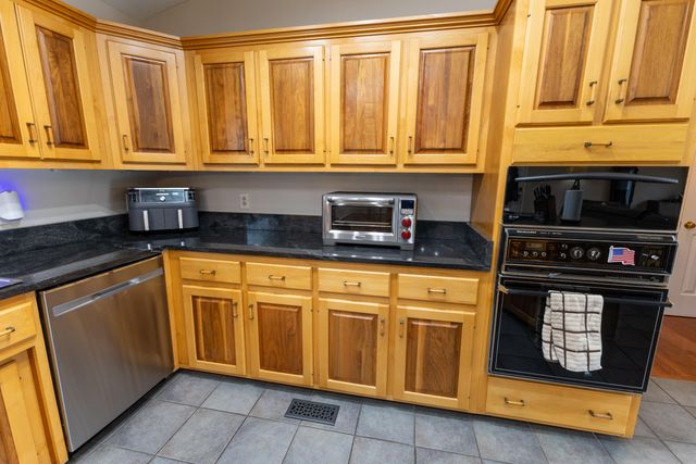 237 Rose Hill Avenue, Versailles, KY 40383