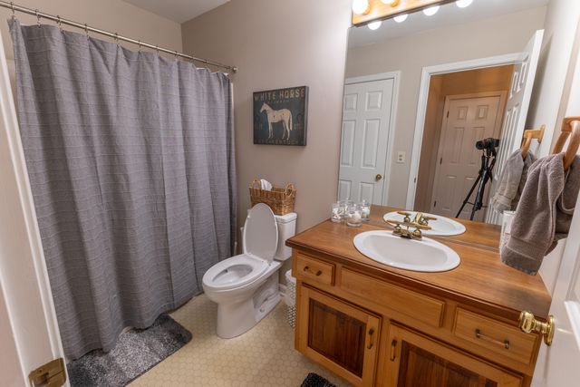 237 Rose Hill Avenue, Versailles, KY 40383