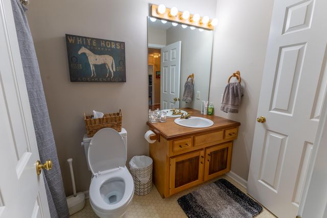 237 Rose Hill Avenue, Versailles, KY 40383