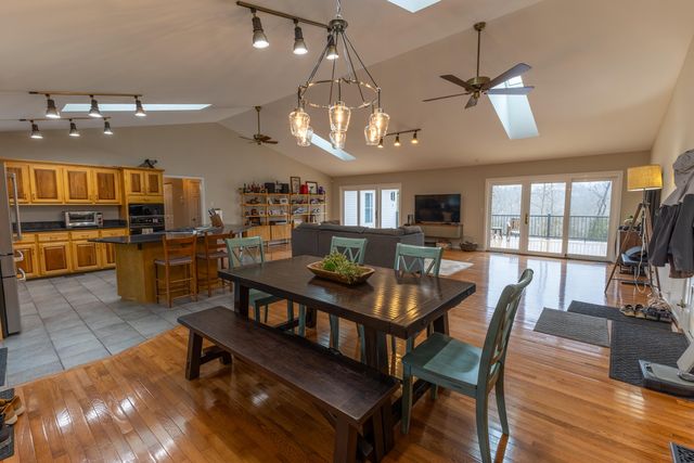 237 Rose Hill Avenue, Versailles, KY 40383