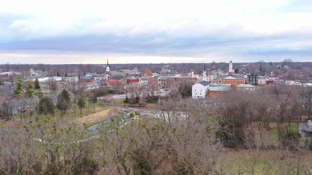 237 Rose Hill Avenue, Versailles, KY 40383