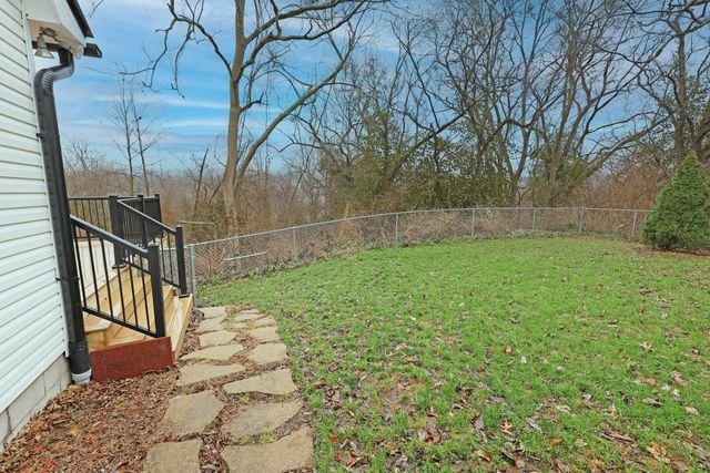 237 Rose Hill Avenue, Versailles, KY 40383