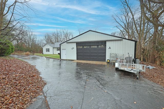 237 Rose Hill Avenue, Versailles, KY 40383