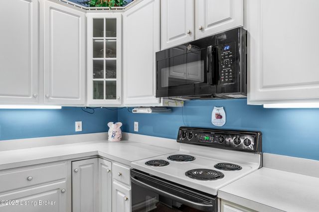 12203 Big Bear Pl, Jeffersontown, KY 40299