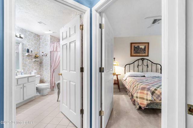 12203 Big Bear Pl, Jeffersontown, KY 40299