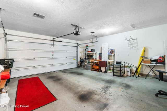 12203 Big Bear Pl, Jeffersontown, KY 40299