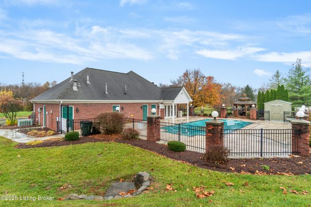 12203 Big Bear Pl, Jeffersontown, KY 40299