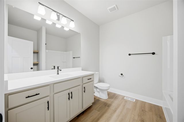 1715 Roebling Road, Adel, IA 50003
