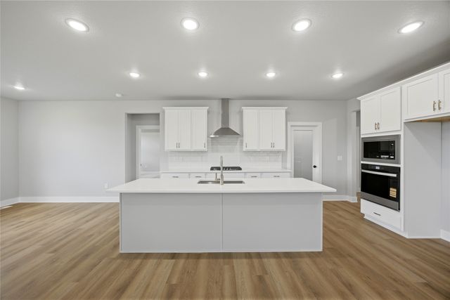 1715 Roebling Road, Adel, IA 50003