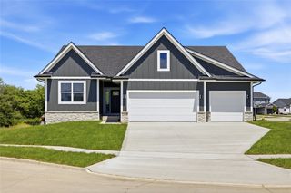 1715 Roebling Road, Adel, IA 50003