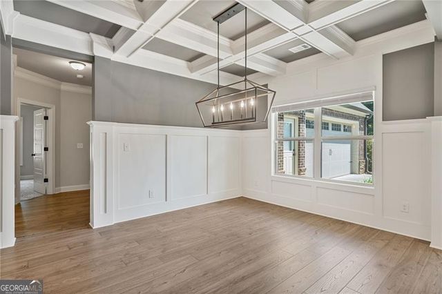 902 Edgewater Drive, Loganville, GA 30052