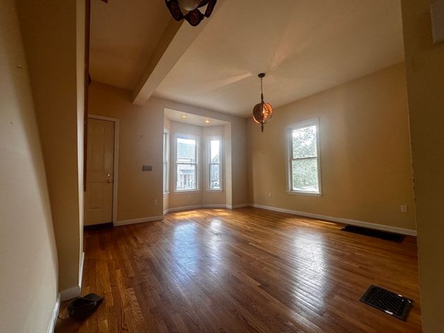 44 Jerome St, Medford, MA 02155