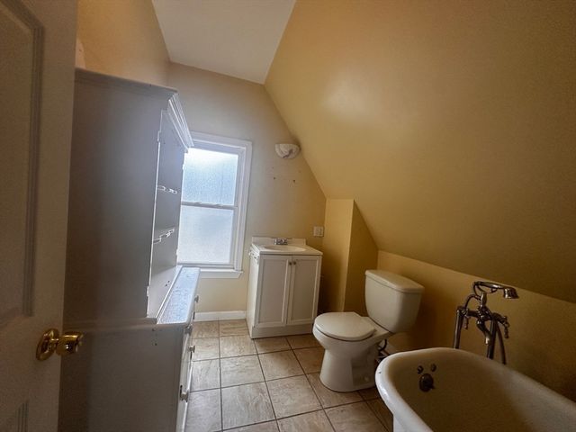 44 Jerome St, Medford, MA 02155