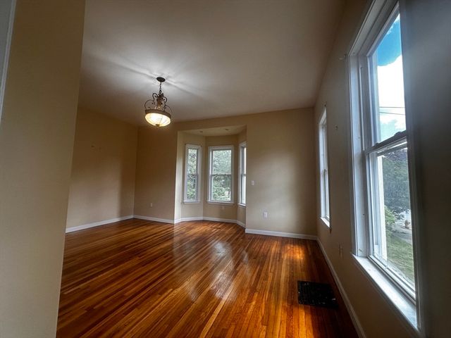44 Jerome St, Medford, MA 02155