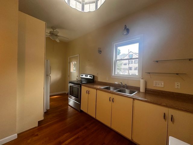 44 Jerome St, Medford, MA 02155