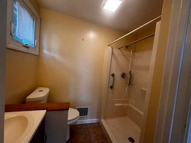 44 Jerome St, Medford, MA 02155