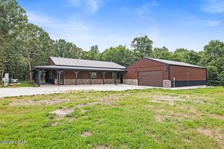 8406 Jasmine Drive, Neosho, MO 64850