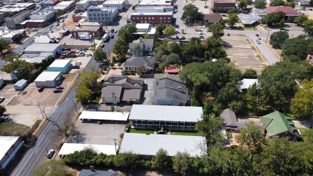 401 E Main Street, Brenham, TX 77833