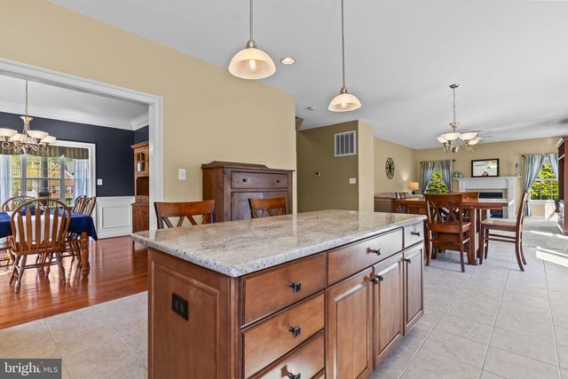 4341 BARBERRY DR, Huntingtown, MD 20639