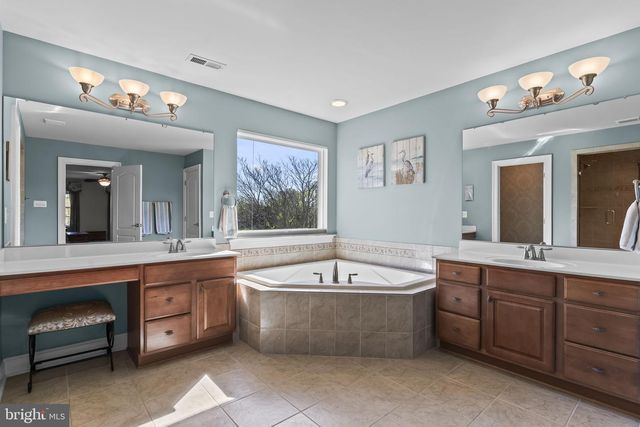 4341 BARBERRY DR, Huntingtown, MD 20639