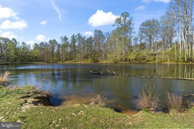 4341 BARBERRY DR, Huntingtown, MD 20639