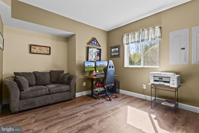 4341 BARBERRY DR, Huntingtown, MD 20639