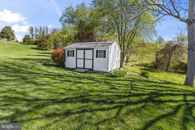 4341 BARBERRY DR, Huntingtown, MD 20639