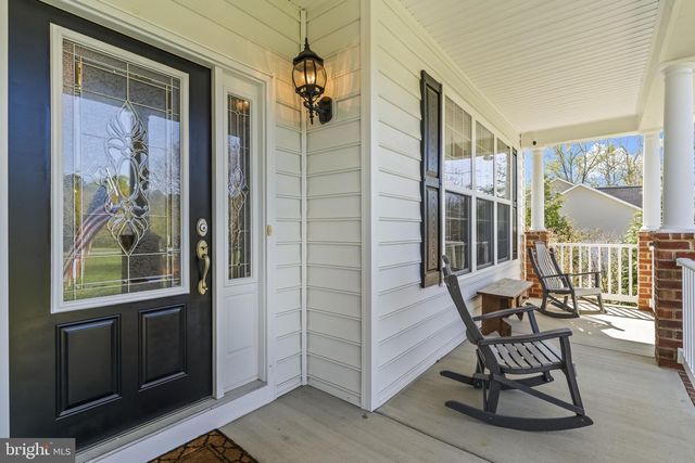 4341 BARBERRY DR, Huntingtown, MD 20639