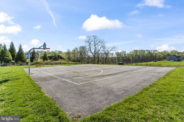 4341 BARBERRY DR, Huntingtown, MD 20639