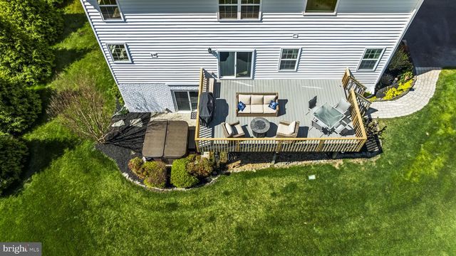 4341 BARBERRY DR, Huntingtown, MD 20639