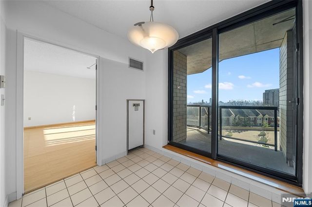 900 Palisade Avenue 5A, Fort Lee, NJ 07024