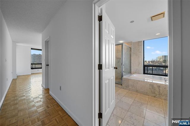 900 Palisade Avenue 5A, Fort Lee, NJ 07024