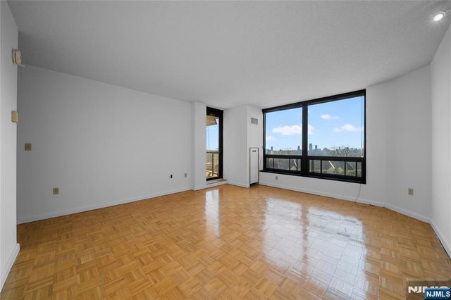 900 Palisade Avenue 5A, Fort Lee, NJ 07024