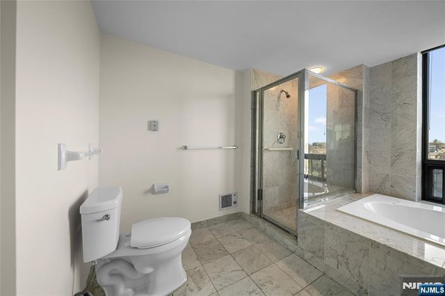 900 Palisade Avenue 5A, Fort Lee, NJ 07024