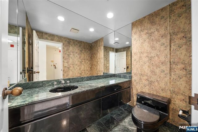 900 Palisade Avenue 5A, Fort Lee, NJ 07024