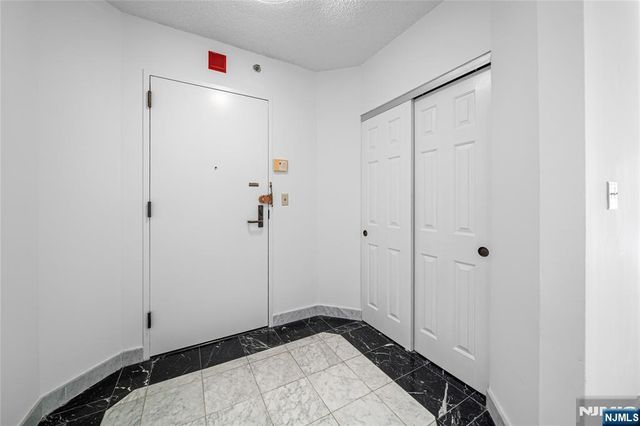 900 Palisade Avenue 5A, Fort Lee, NJ 07024