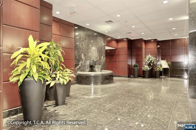 900 Palisade Avenue 5A, Fort Lee, NJ 07024